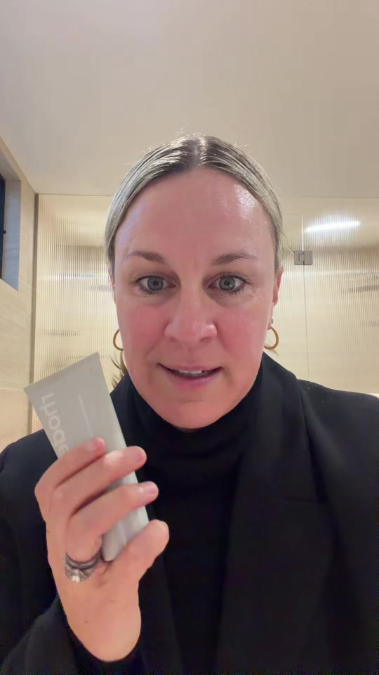 Sarah Pirie-Nally — Let's use makeup to explain your tech stack